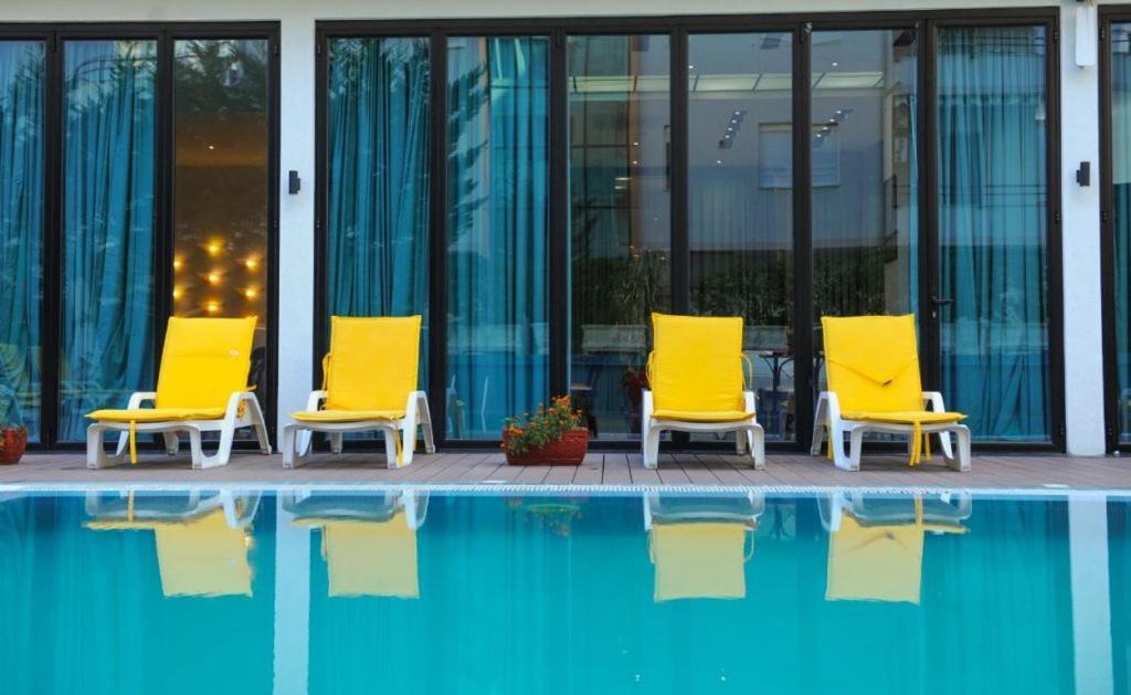 Hotel Leonardo Shkallnur Luaran gambar