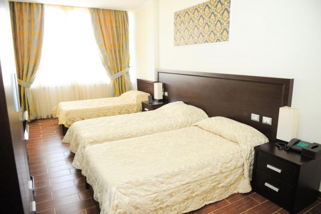 Hotel Leonardo Shkallnur Luaran gambar