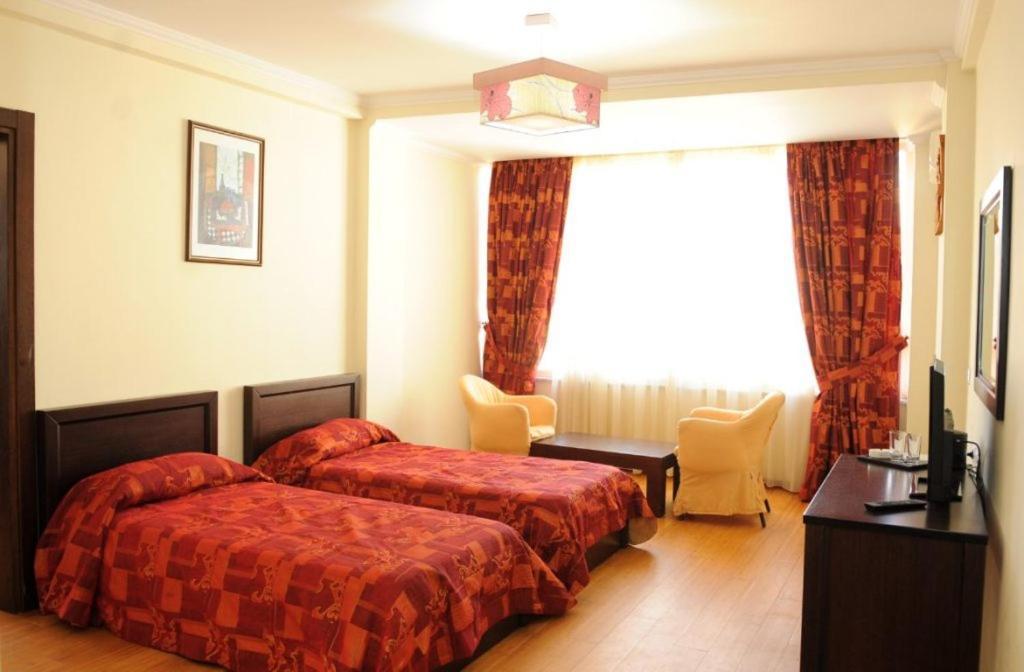 Hotel Leonardo Shkallnur Luaran gambar