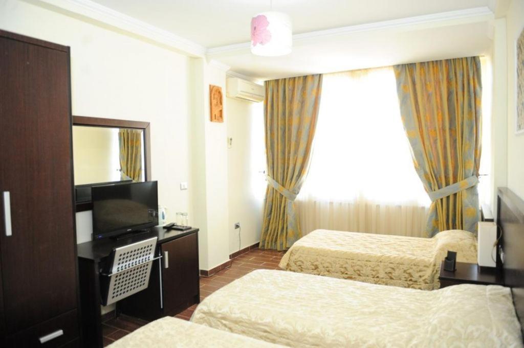 Hotel Leonardo Shkallnur Luaran gambar